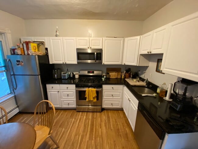 Photo - 82 Hillside St Unit 2