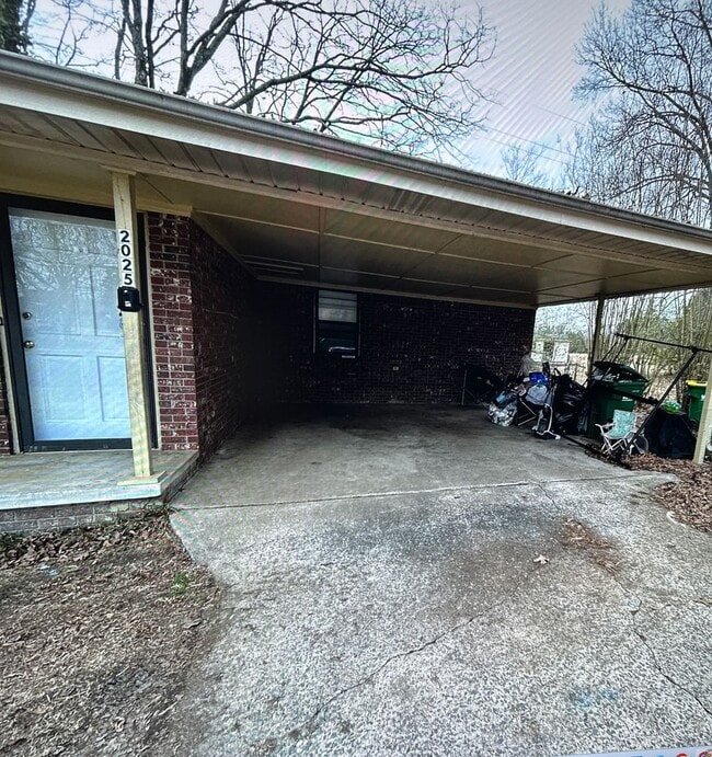 Photo - 3 Bedroom 1 1/2 Bath