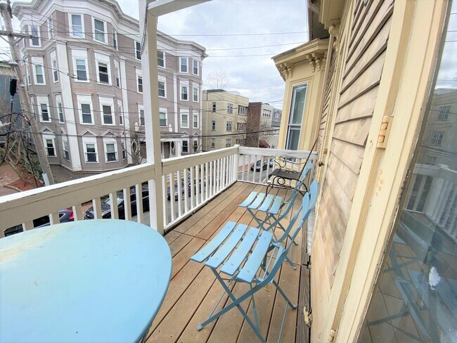 Photo - 75 Hancock St Unit 4