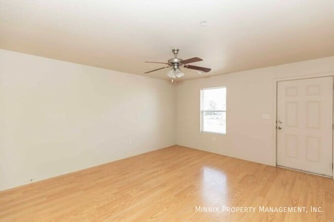 Photo - 203 27th St Unit E