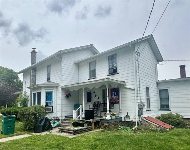 Building Photo - 39 S Lake Ave Rental