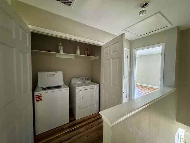 100 Umstead Dr