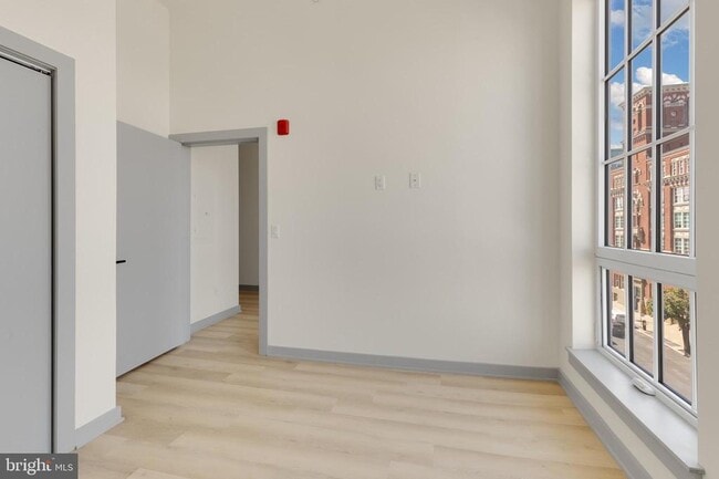 Building Photo - 689 N Broad St Unit 202