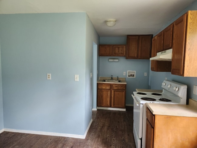 Photo - 16 Delores Dr