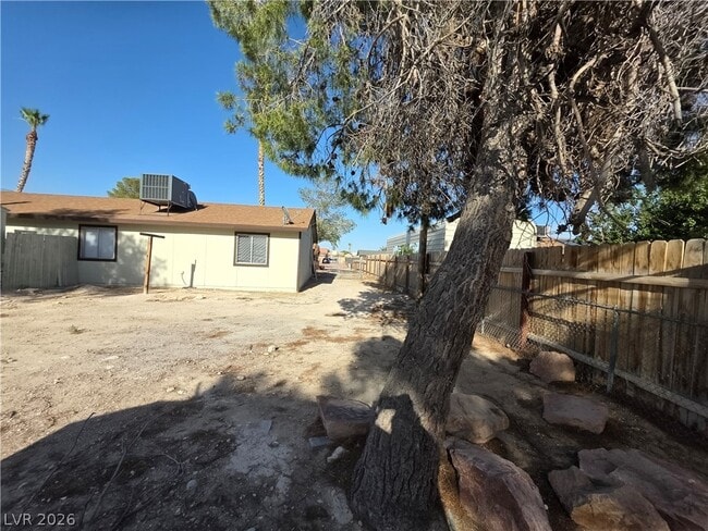 Photo - 4341 San Mateo St