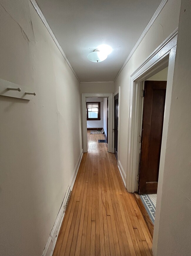 Photo - 450 W Washington Ave