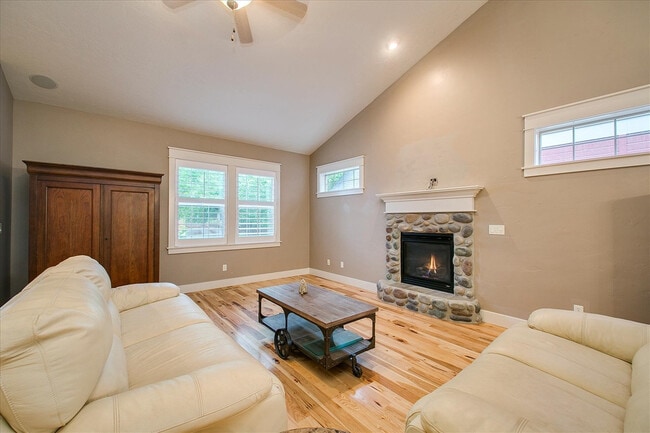 Photo - Beautiful Home In Hidden Springs