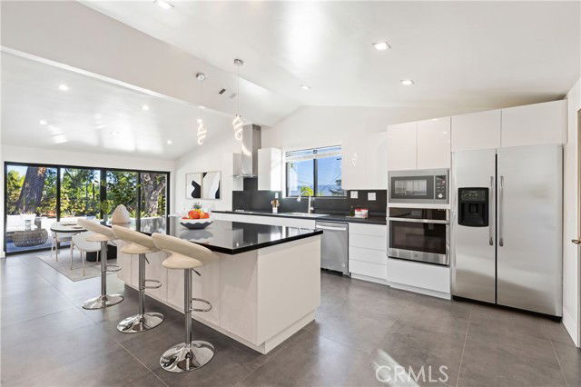 Photo - 20509 Califa St