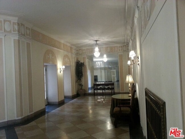 Photo - 3278 Wilshire Blvd