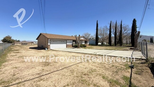 Photo - 18964 Live Oak St