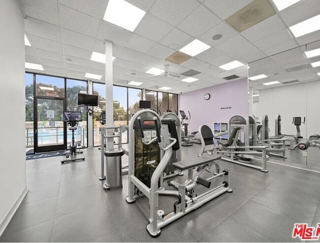 Photo - 2160 Century Pk E Unit 2109