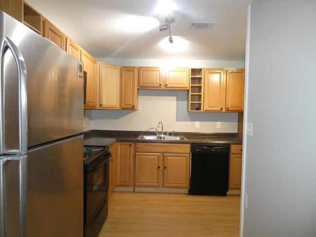 88 Carriage Hill Dr Unit B