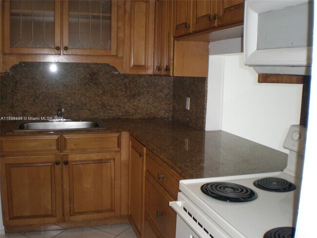 Photo - 1460 NE 169th St Unit 310