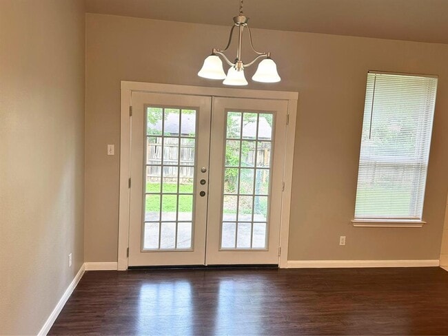 Photo - 1503 Cedar Park Dr