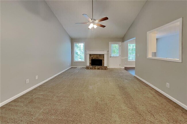 Photo - 3945 Piper Glen Dr NE