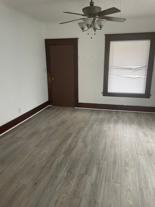 Photo - 208 Watts Ave