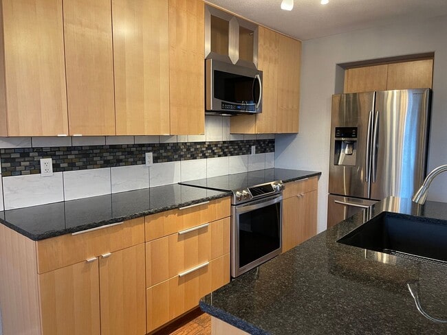 Photo - Updated Townhome Louisville- Perfect commuting location Unidad Louisville Townhome