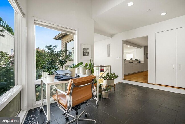 Photo - 4626 Charleston Terrace NW