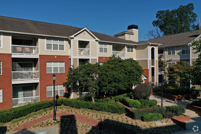 Arbor Gates at Buckhead - Arbor Gates at Buckhead Apartments