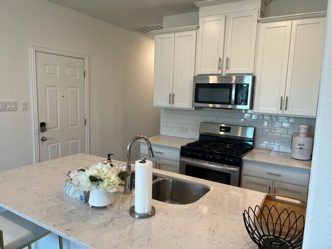 Photo - Move in Ready 1 bedroom 1 bath Unidad B