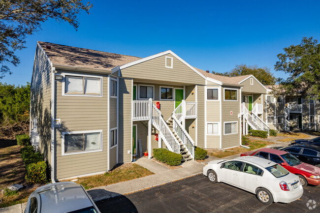 7298 Ulmerton Rd Largo, FL - Brittanys Place Apartments