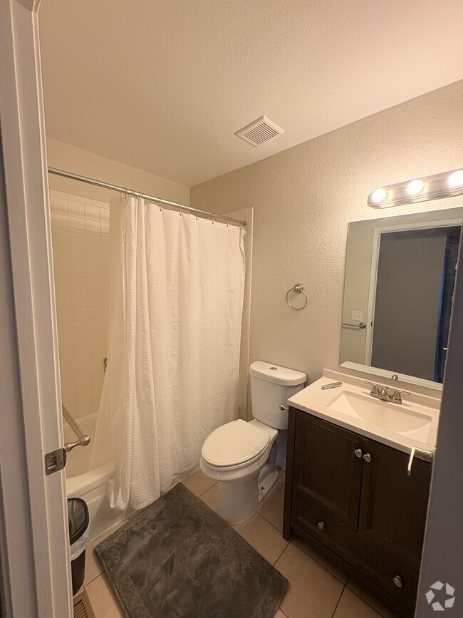 Building Photo - 3561 S Kittredge St Rental