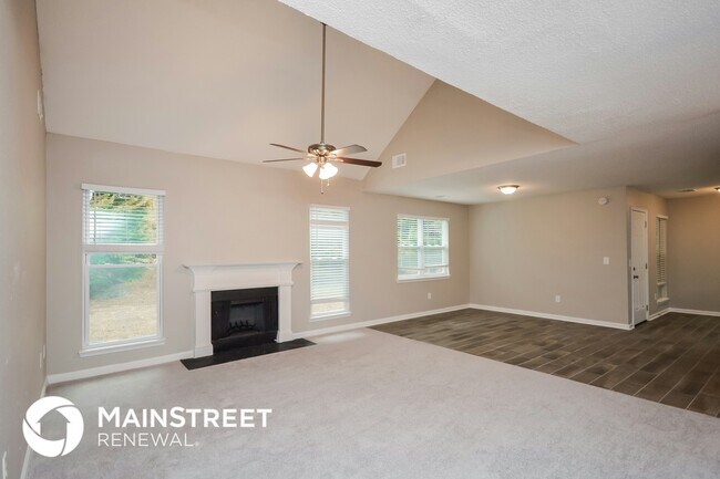 Photo - 722 Jockey Ln