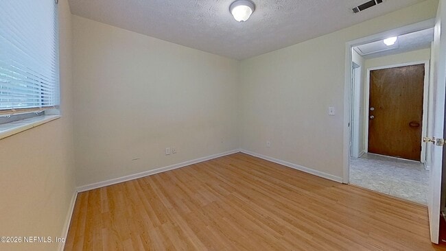 Photo - 8311 Santman Ct