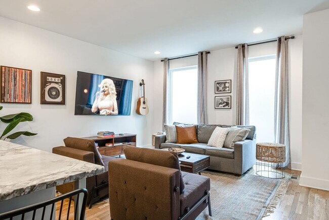 Photo - 2807 Delaware Ave Unit ID1325676P