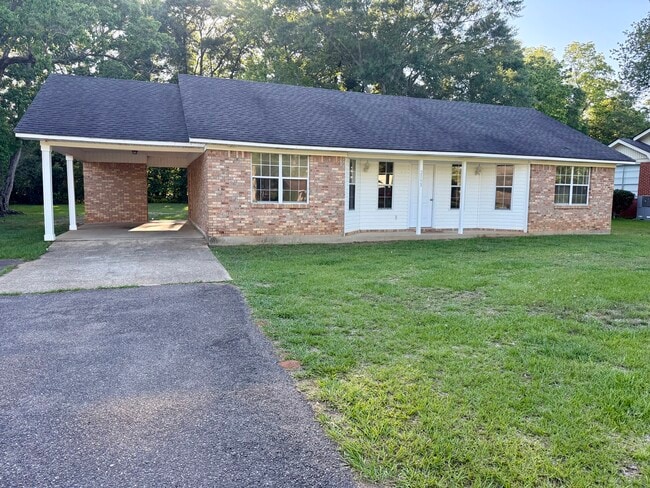 Photo - 2193 Mill Street Ext