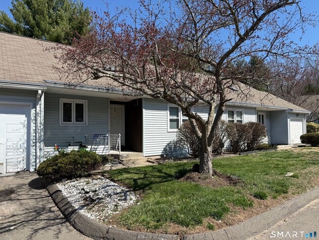 Building Photo - 14 Daniel Dr Unit 14