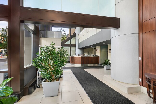 Photo - 127 Greyrock Pl Unidad APT 1409