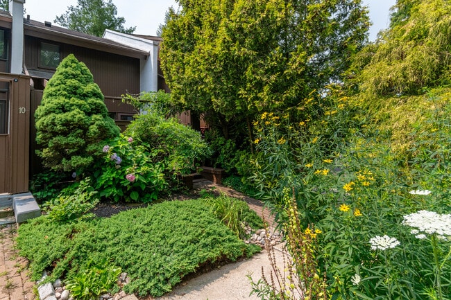 Photo - 9 Arden Way