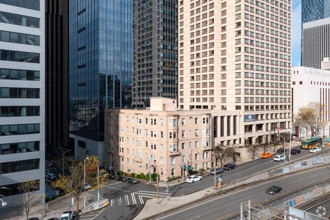 Photo - Fountainside