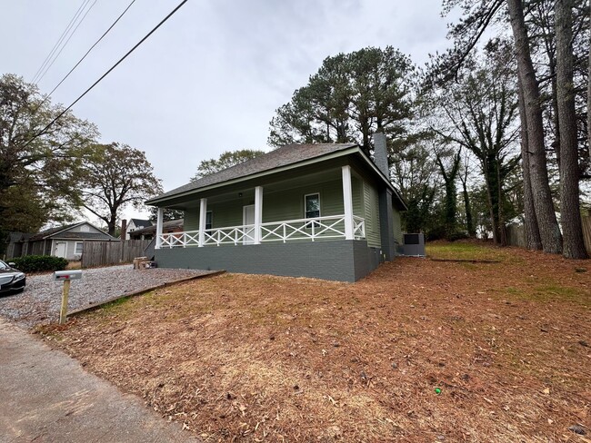 3/1 Remodeled Home walkable to uptown Shel... - 3/1 Remodeled Home walkable to uptown Shel...