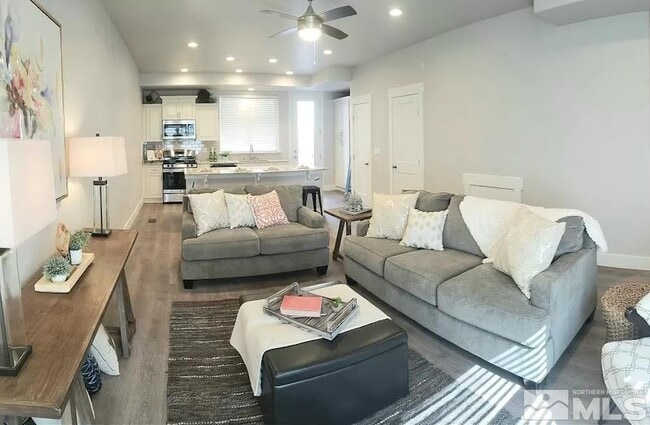 Photo - 740 Bluffs Ct