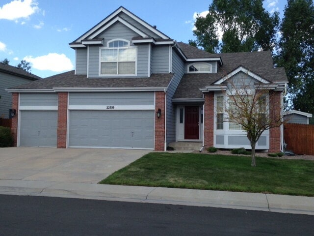 Building Photo - Spacious Five-Bedroom Home With Finished Basement and Three-Car Garage! Close To Buckley AFB, Sou...
