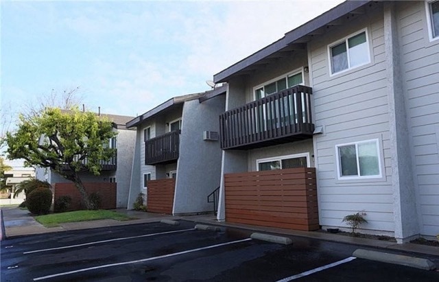 Photo - 7042 Fenway Dr.