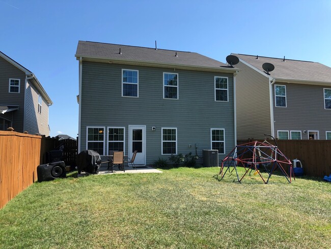 Photo - 4 Bedroom 2.5 Bath House in Cane Bay Plantation - Summerville