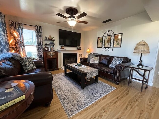 Photo - 12102 Carriage Ct SE