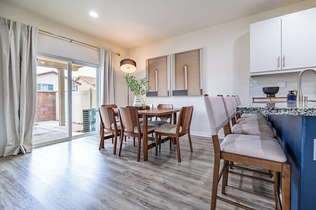 Photo - 27463 Caprock Way