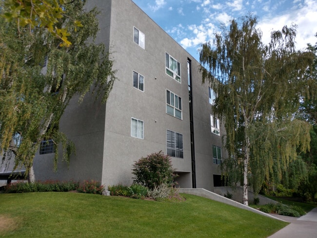 Photo - Downtown Deluxe 2 bd Penthouse! Views! NO HIDDEN FEES!