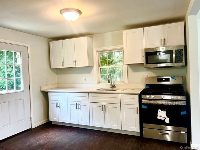Building Photo - 3036 US-6 Rental