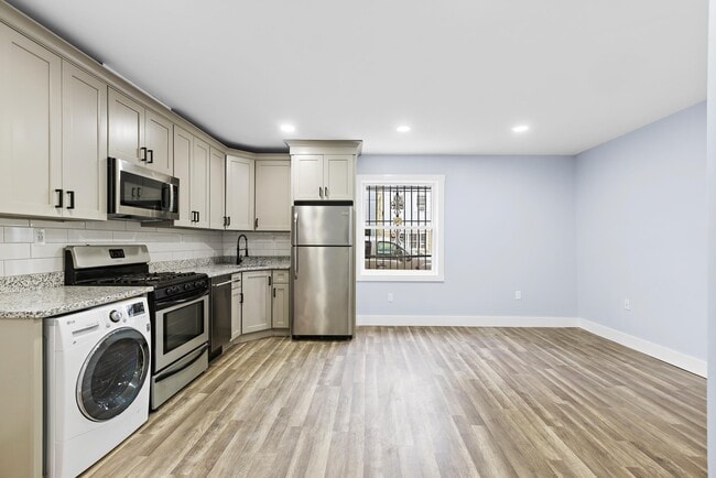 Building Photo - 392 Palisade Ave Unit 1