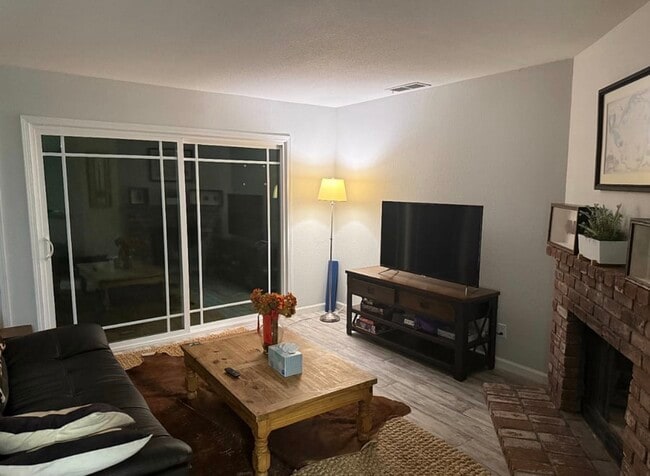 3166 Swallows Nest Dr