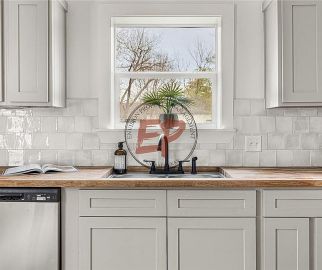 Photo - 710 S Pearl St