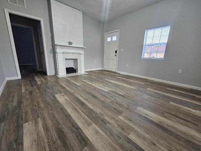 Photo - 367 Martin Luther King Jr Dr