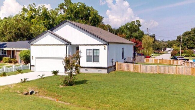 Photo - 3560 Old Ferry Rd