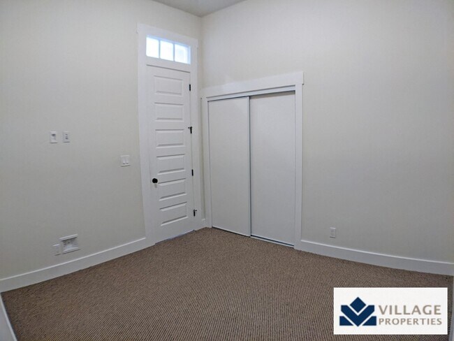 Photo - 570 Hayes Street Apartments