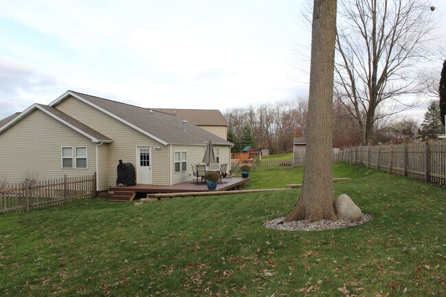 Photo - 4528 Grand Ridge Dr SW